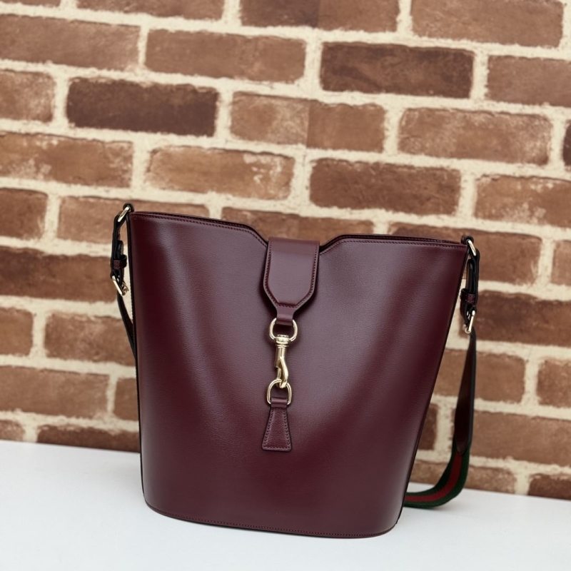 G*u*i bucket bags